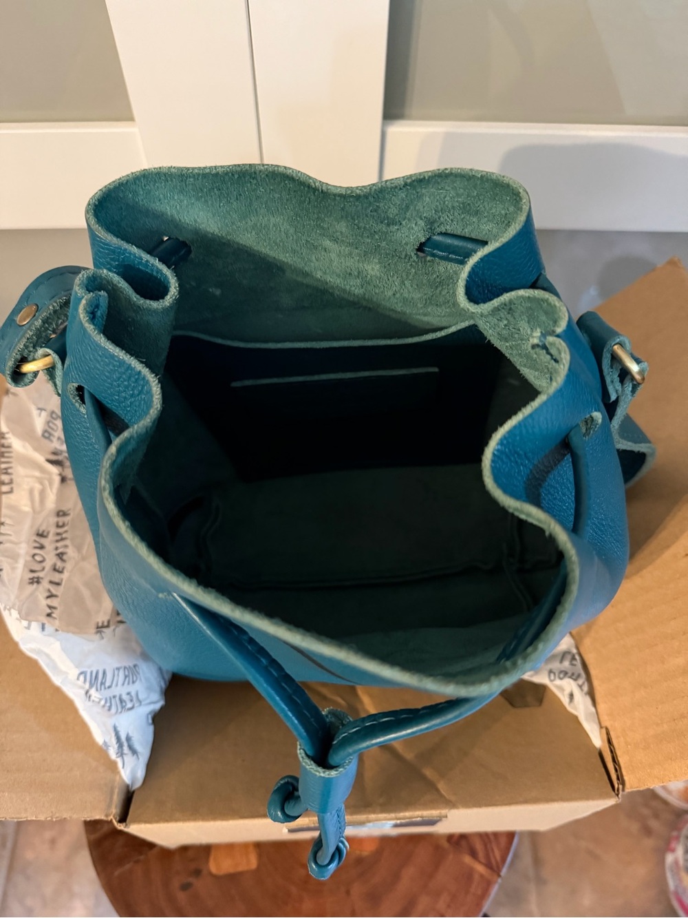Portland Leather Goods Small Bucket Bag - Picture 7 of 8